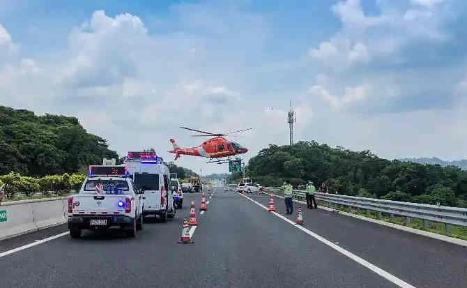 威信高速公路汽车救援案例
